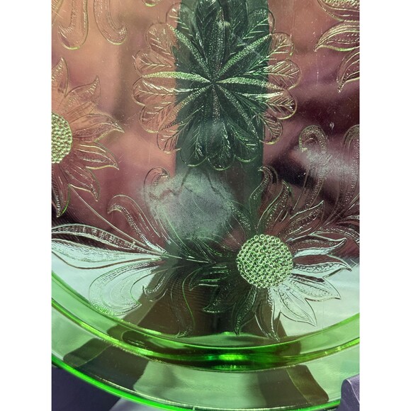 1930s Uranium Glass “Sunflower” Cake Plate with Three Feet & Vintage Patina - Picture 7 of 11